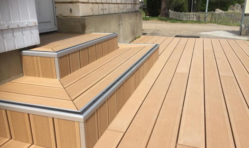 Hnědá Colorado, drážkovaná