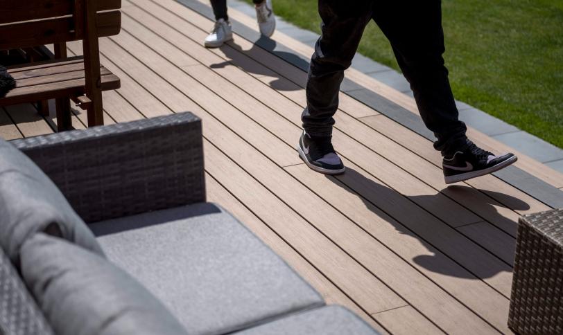 Hnědá Colorado strukturovaná